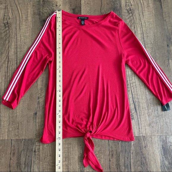 Real Red Spring Mix DC INC soft ribbed bottom tie Everyday casual/active top NWT - Picture 6 of 9